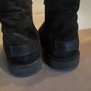 Women’s short Ugg Boots